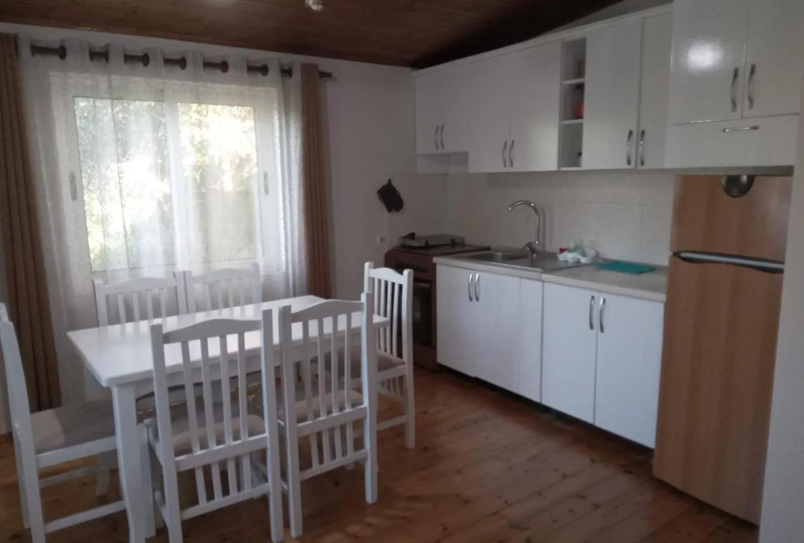 The Little Oasis Villa Shkodër 0*,
